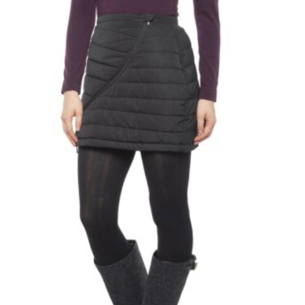 NWT Neve Krista Quilted snow skirt